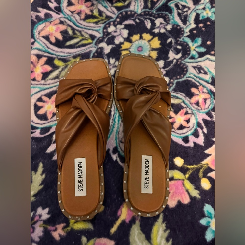SM Sandals